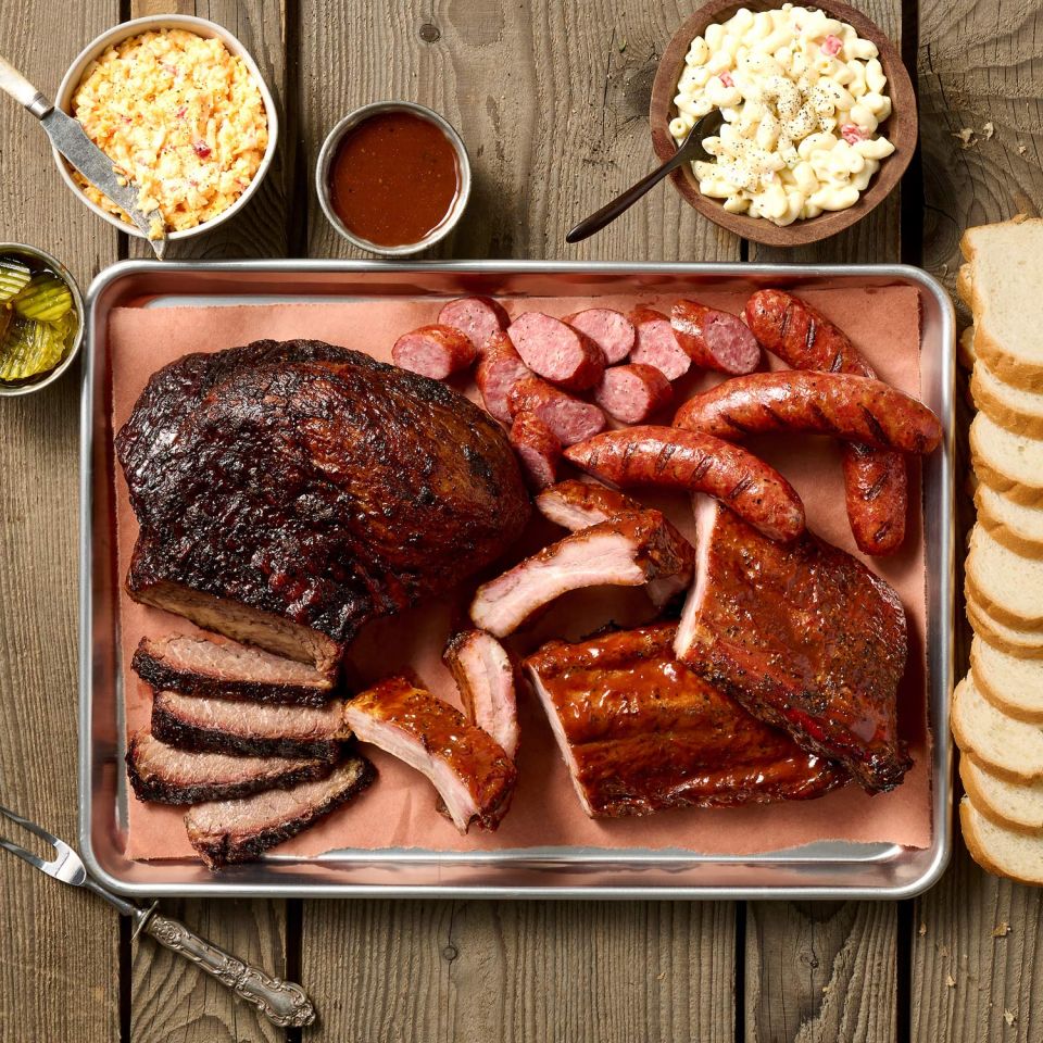 New Braunfels Smokehouse: Texas Fixin's